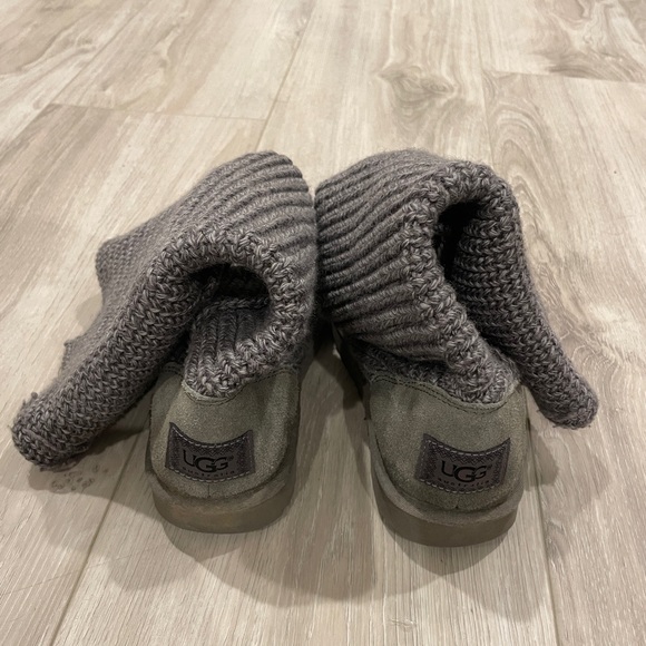 Knit Cardy Ugg Boots - Picture 3 of 8